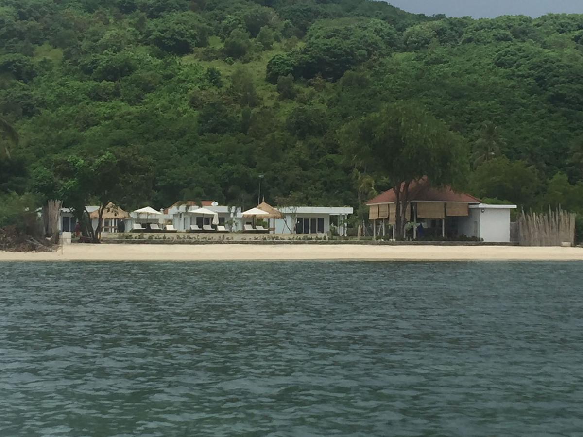 The Suites Lombok Sekotong Exterior photo